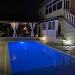 Nana With Pool *