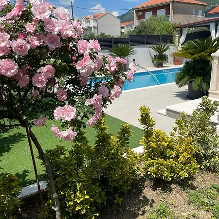 Villa Nana With Pool *